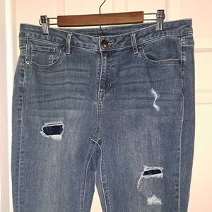 Venezia distressed jeans size 16